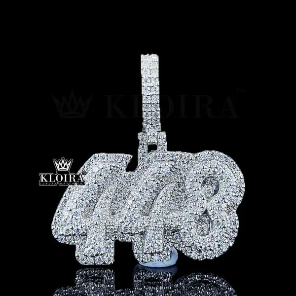 448 Hip Hop Icon Pendant Closeup Front