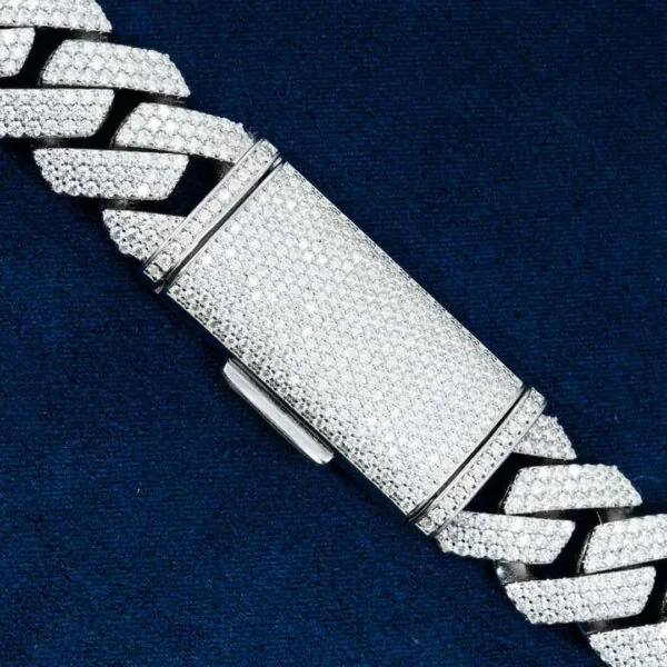20mm Round Moissanite Cuban Link Chain GlowTwist in 14K White Gold Closeup Clasp