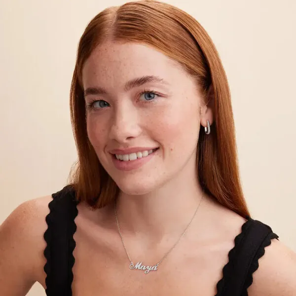 Custom Sophisticated Name Pendant Necklace in 14K Gold