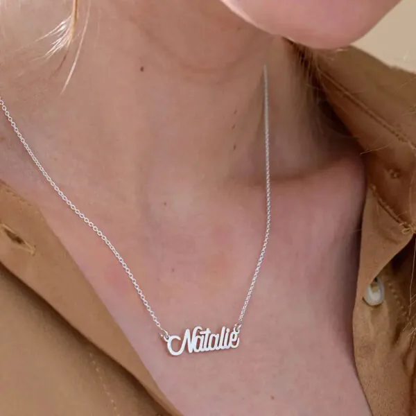 Custom Graceful Name Pendant in 14K Gold